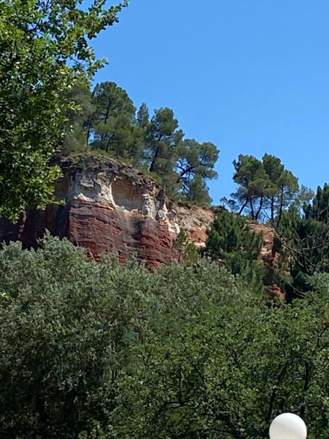 Roussillon en Isere Villa Des Roses מראה חיצוני תמונה