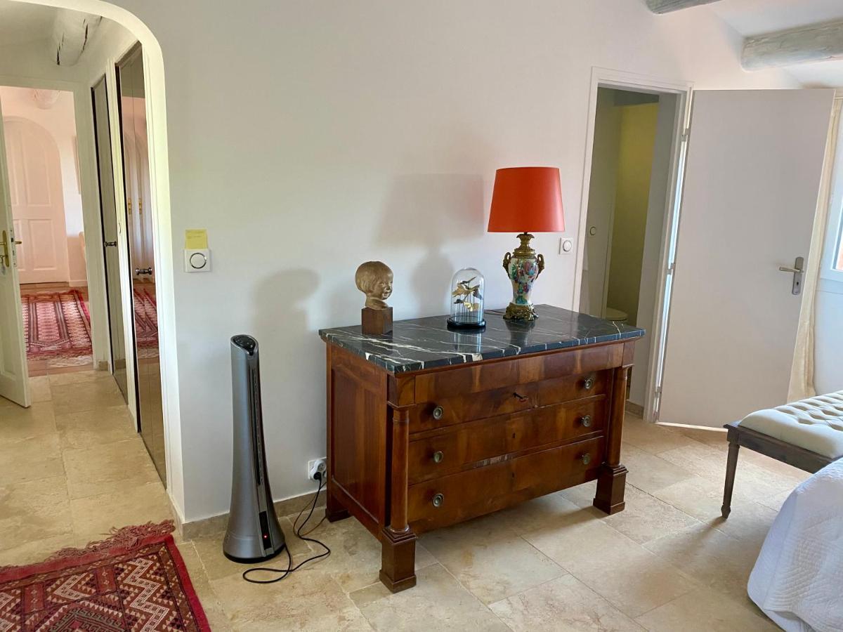 Roussillon en Isere Villa Des Roses מראה חיצוני תמונה