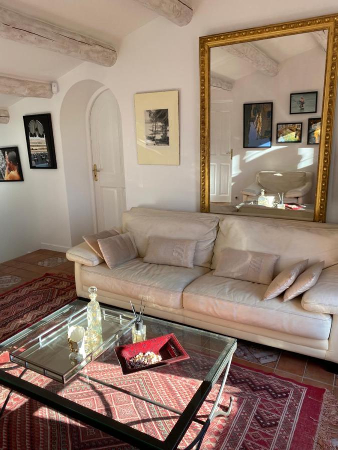 Roussillon en Isere Villa Des Roses מראה חיצוני תמונה