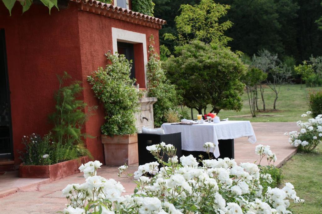 Roussillon en Isere Villa Des Roses מראה חיצוני תמונה